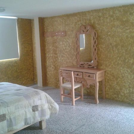 Hotel Tolotzin Toluca Habitación foto