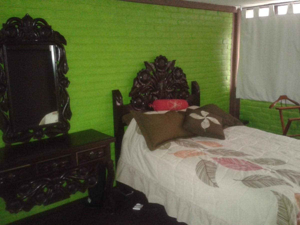 Hotel Tolotzin Toluca Habitación foto